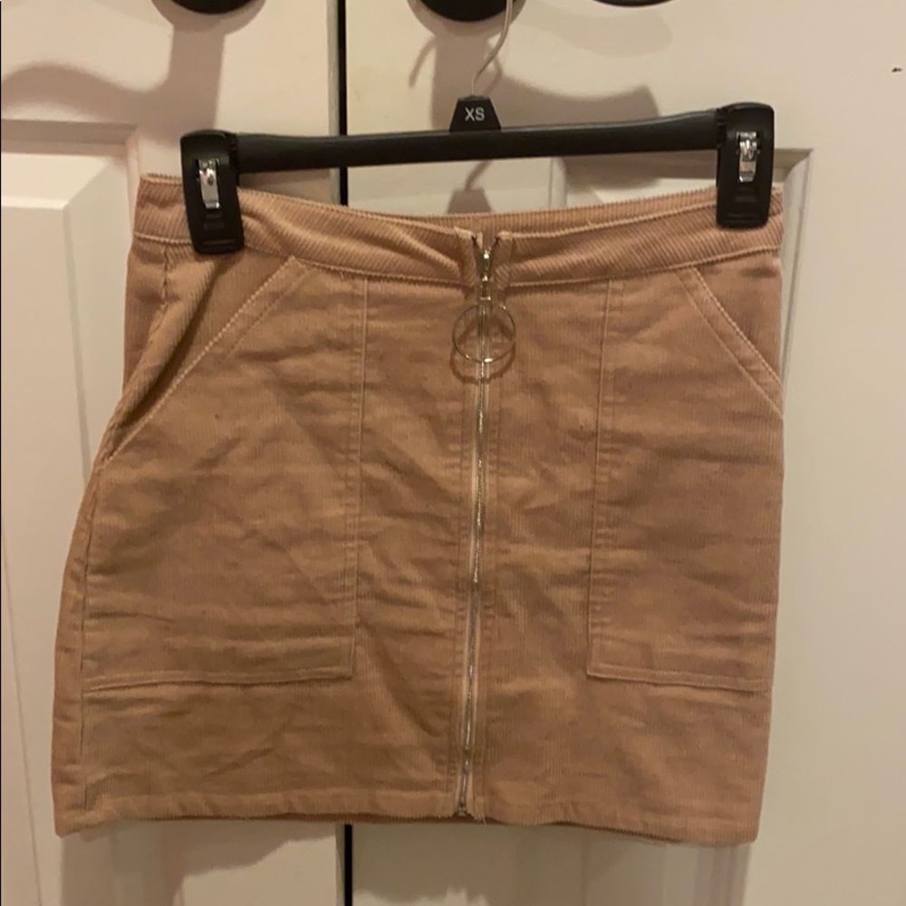 Pink/beige zipper up skirt